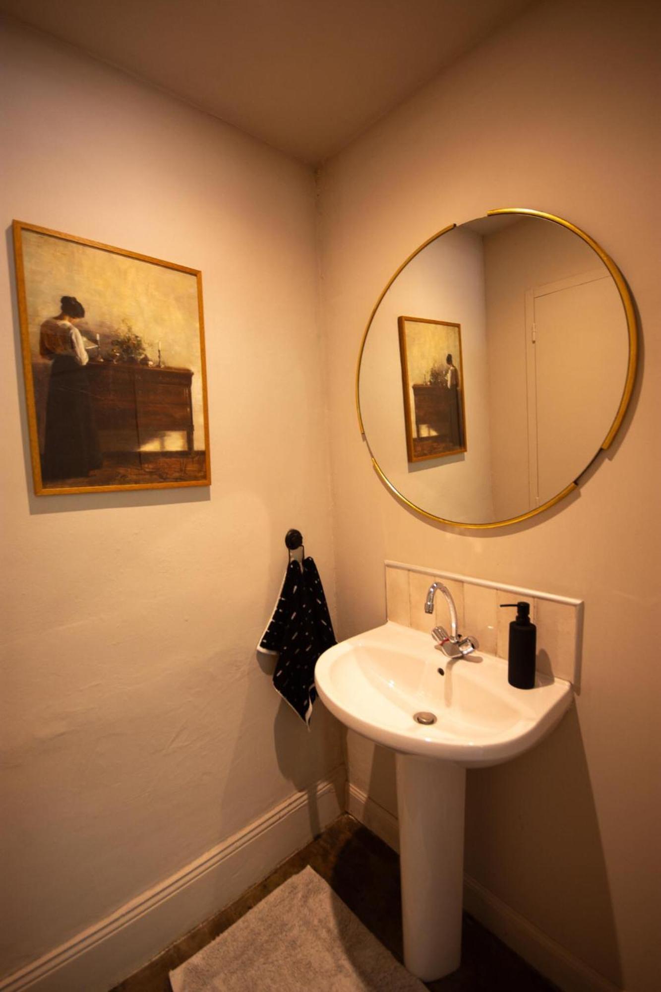 Вилла Beautiful, Historic Manoir In Semi-Rural Setting Вир Экстерьер фото